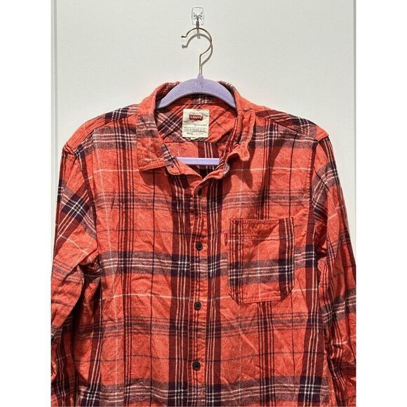 Levi’s Red Flannel Button Down Shirt Size Large - Picture 2 of 5